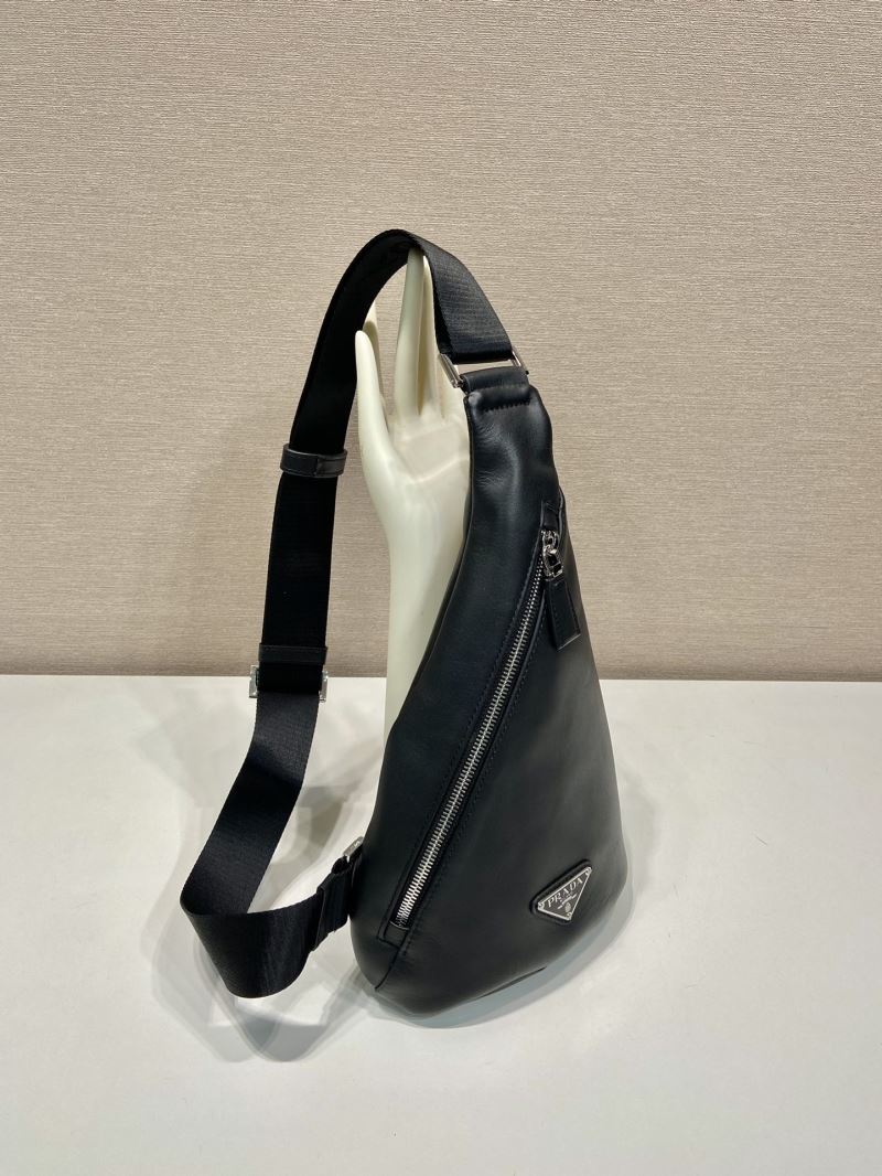 Pra*a triangle pouch